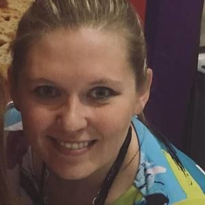 Meet your Posher, Carrie