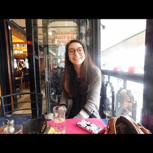 Meet your Posher, Marisa