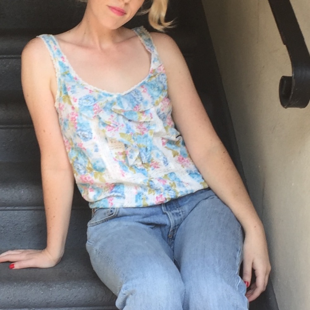 Abercrombie & Fitch sleeveless floral blouse tank