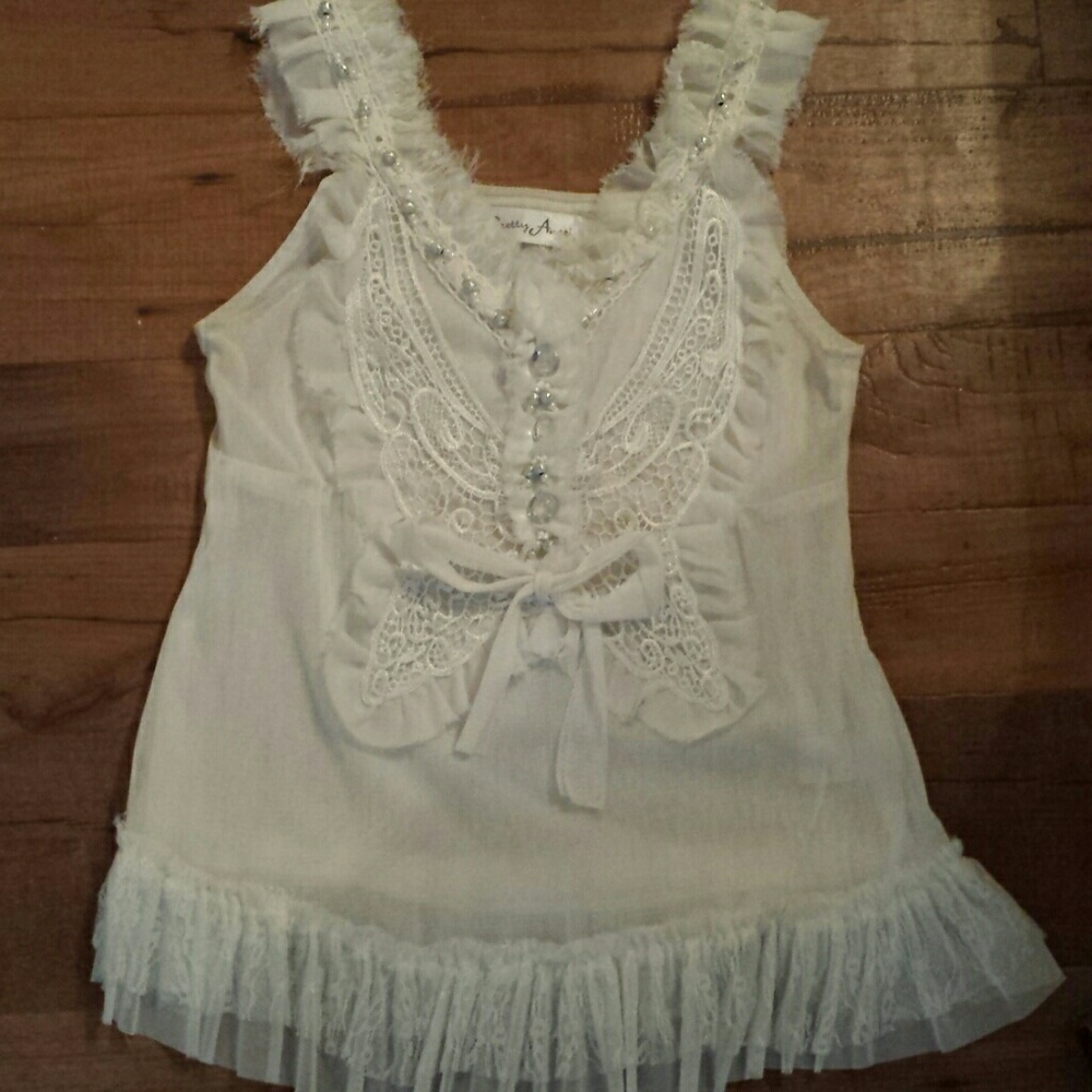 Pretty Angel lace top