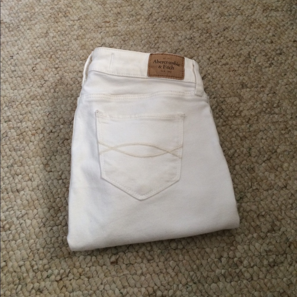 White Abercrombie Skinny Jean