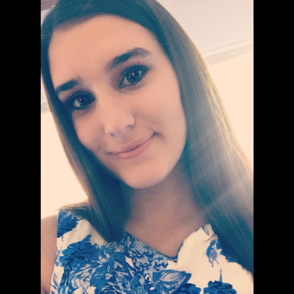 Meet your Posher, Abby