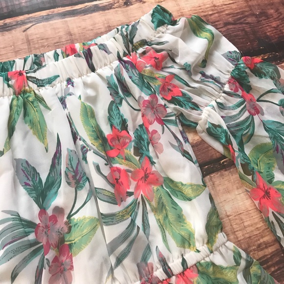 Last one! Off Shoulder Bell Sleeve Tropical  Dress - Picture 3 of 5