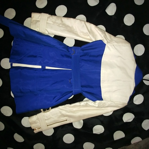 Coat - Picture 3 of 5