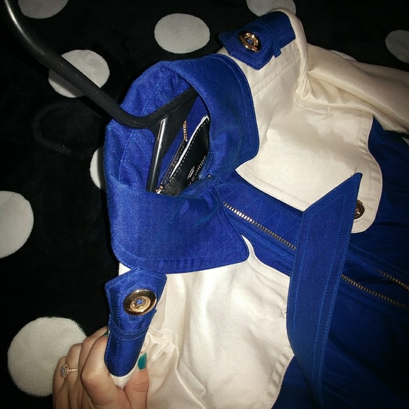 Coat - Picture 5 of 5