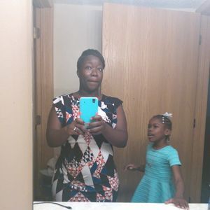 Meet your Posher, Damika