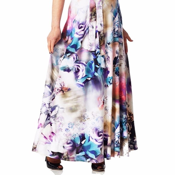 PLUS SIZE PARTY FLORAL MAXI DRESS MADE IN EUROPE - Picture 2 of 2