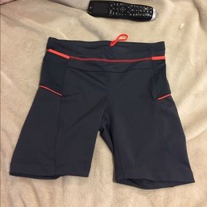 Athleta workout shorts size small
