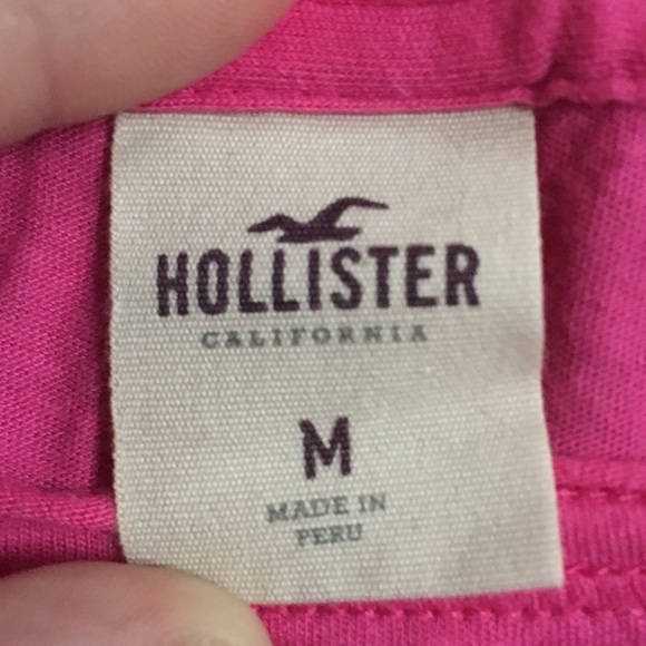 Hollister graphic top - Picture 2 of 2