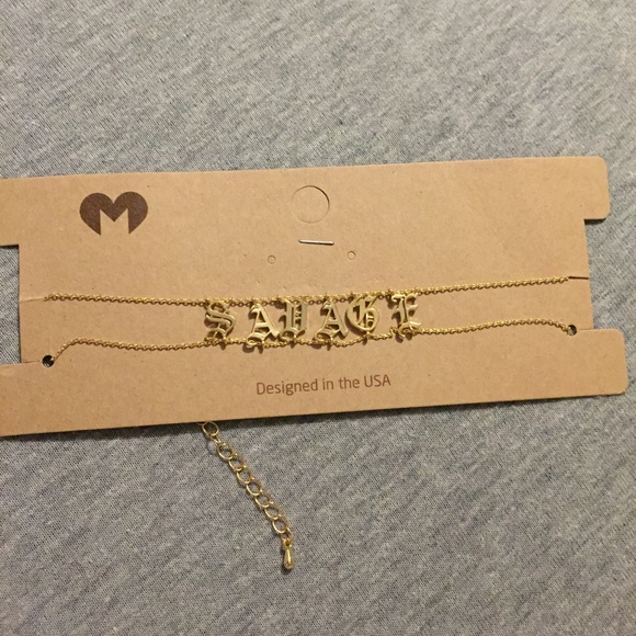 SAVAGE Gold Old English Choker - Picture 2 of 3