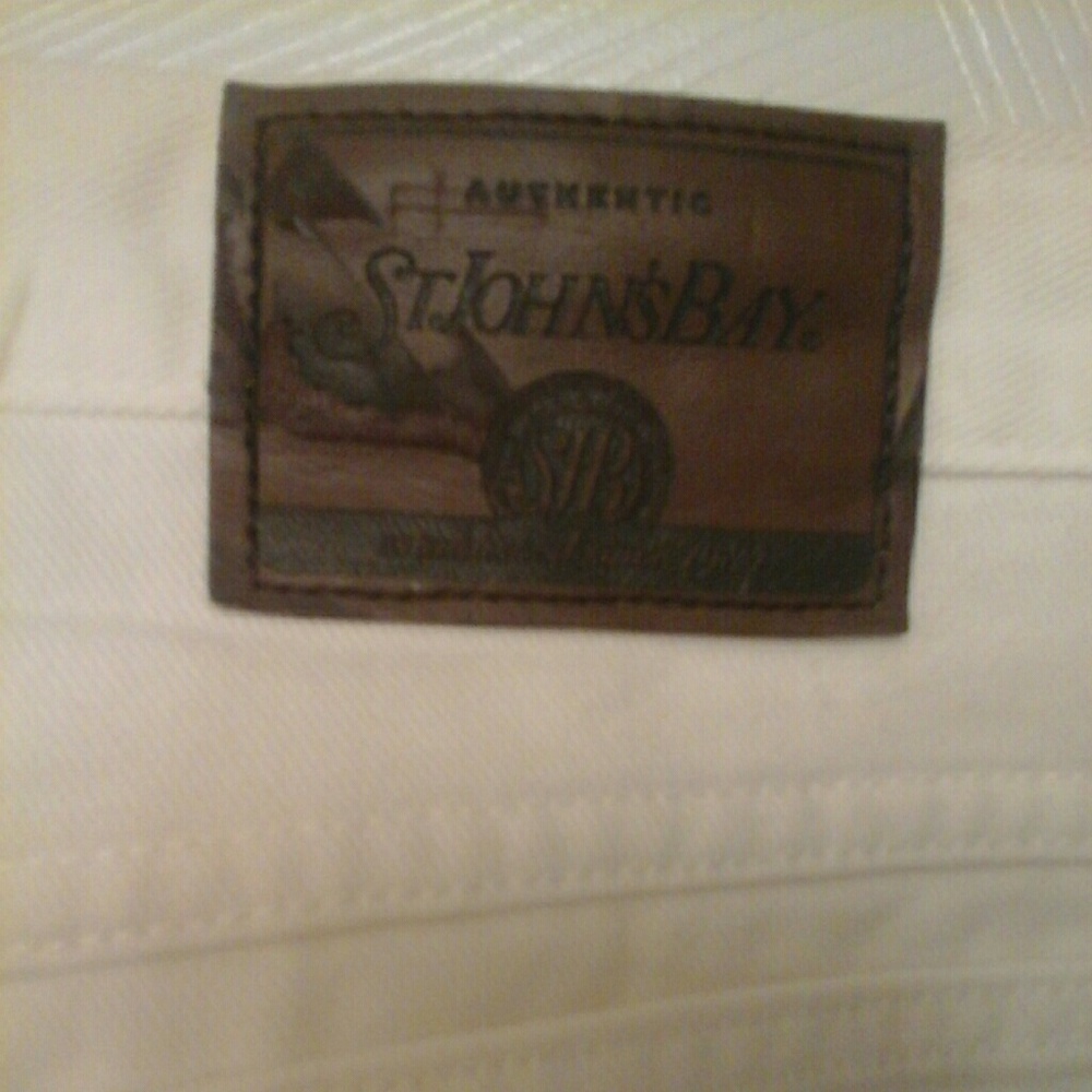 Shorts - Picture 4 of 4