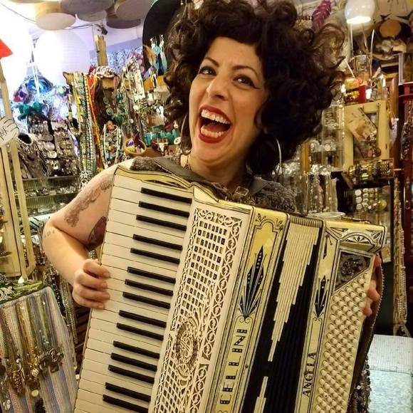 Meet your Posher, Rebecca - Picture 1 of 1