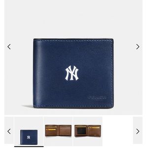 ⚾️Coach MLB wallet - New York Yankees