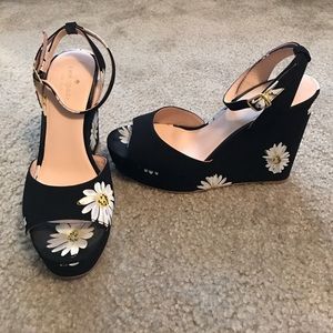 💥Weekend Blowout Sale💥Kate Spade Dellie Wedges!