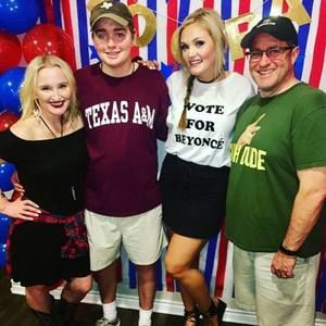 Meet your Posher, Suzanne