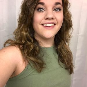 Meet your Posher, Brittany