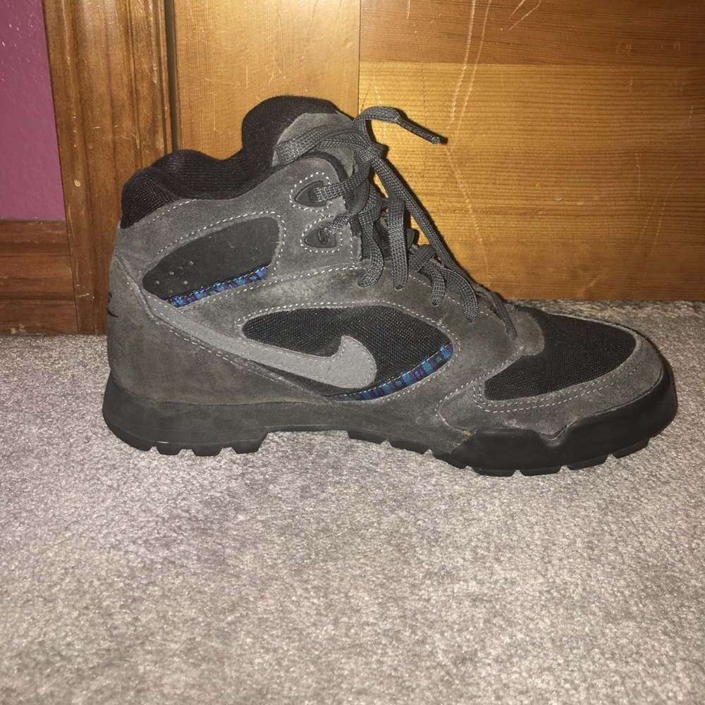 Women's retro Nike Hiking Boots