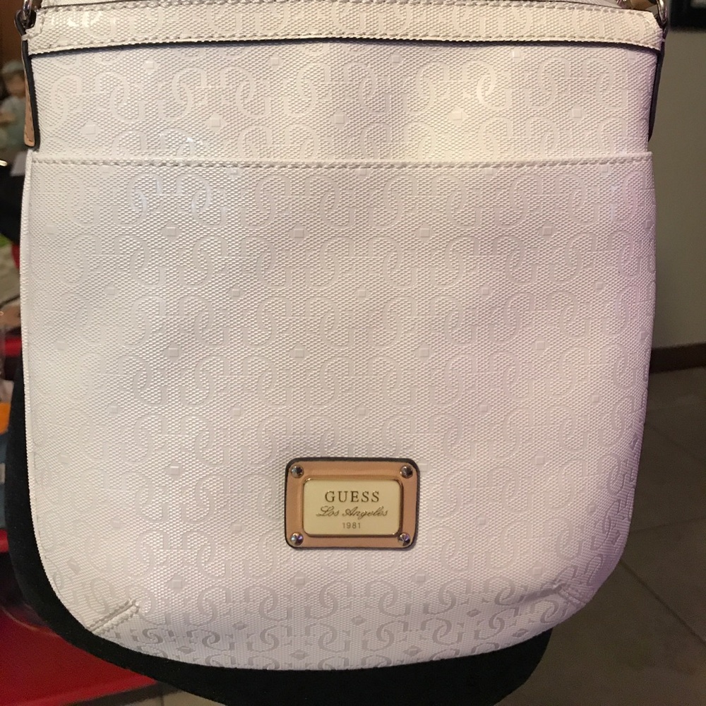 Cross body guess
