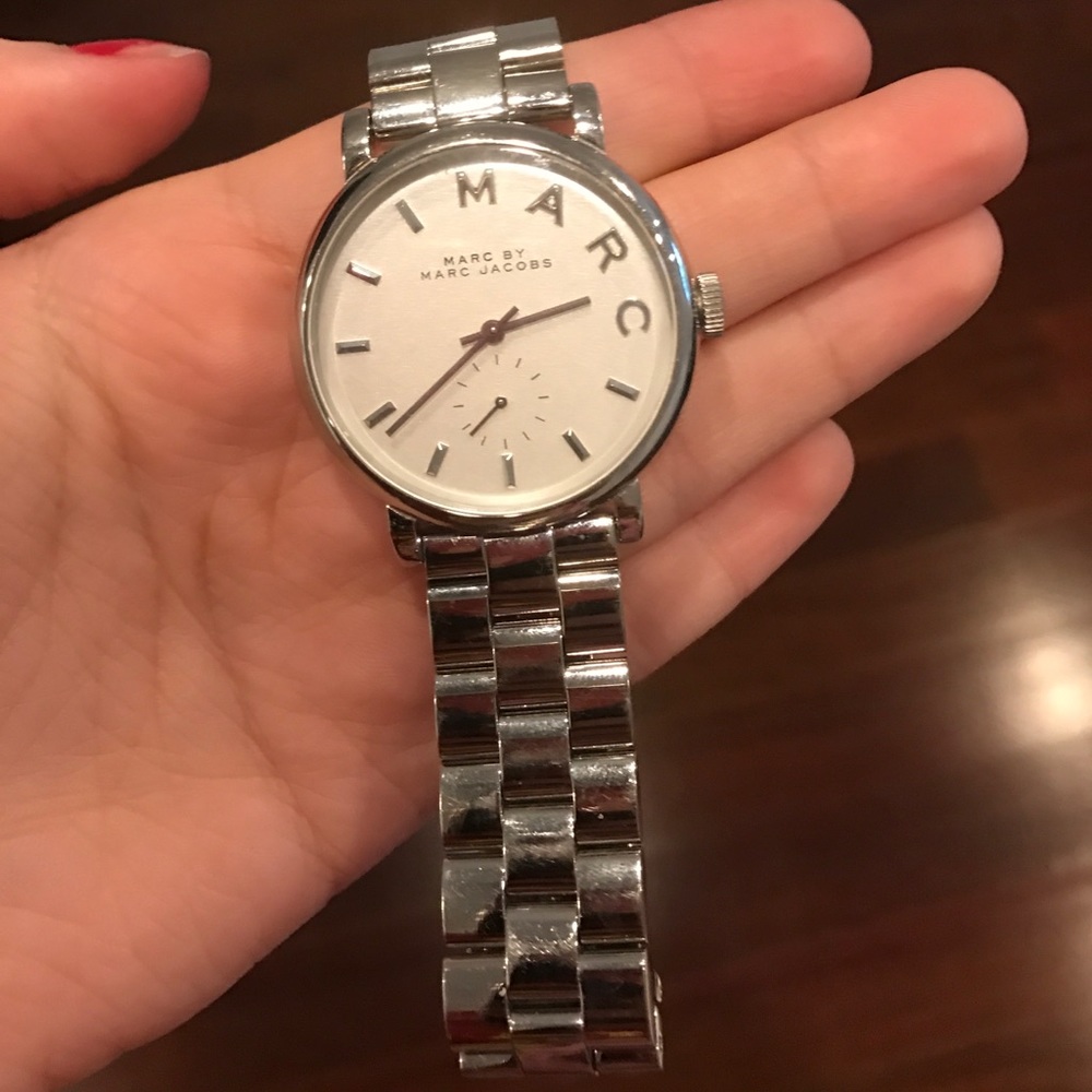 Marc jacobs watched need battery change