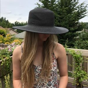 Nine West Black Straw Hat