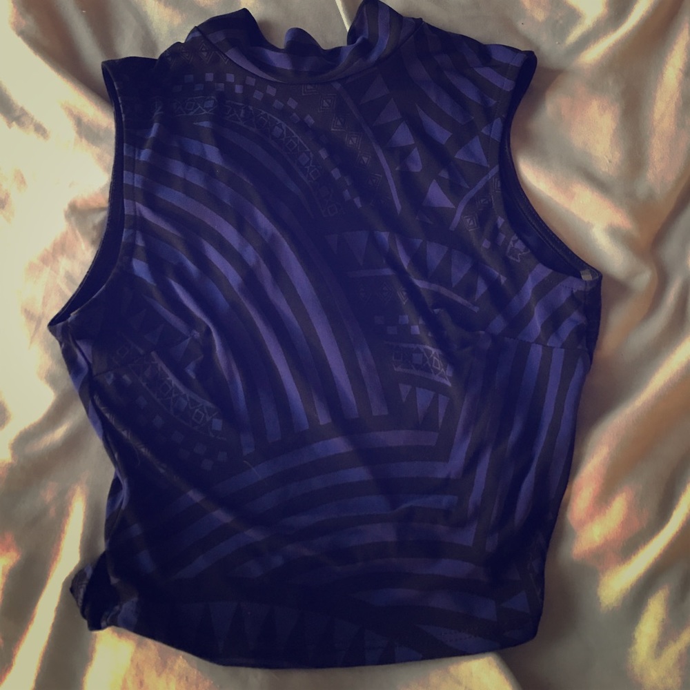 Crop top