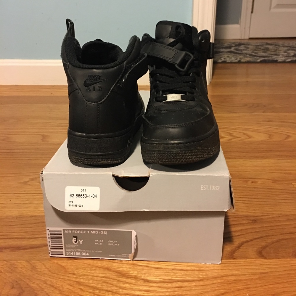 Air Force 1 mid