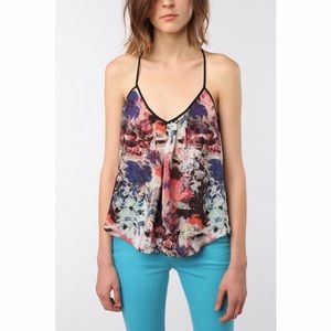 Kimchi Blue Silk Swing Cami
NEUTRAL MULTI