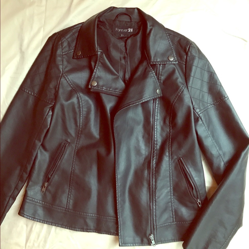 Forever 21 Women's Faux Leather Jacket (Black)