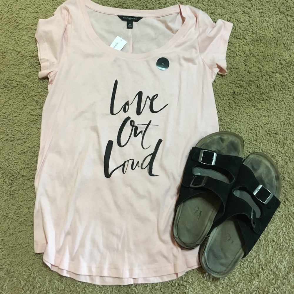 Banana Republic graphic tee blush Medium