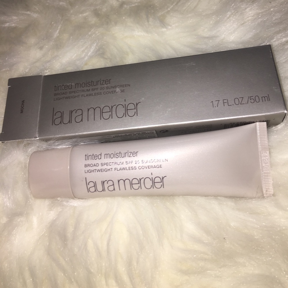 LAURA MERCIER Tinted Moisturizer SPF 20 Foundation