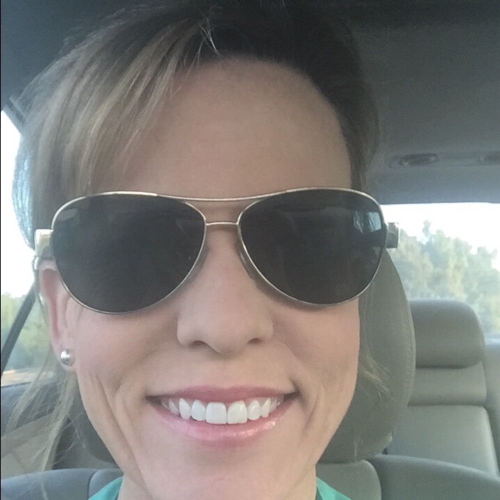 Meet your Posher, Angie