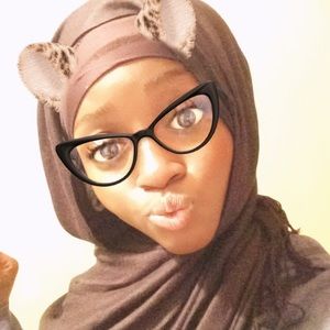 Meet your Posher, Janla