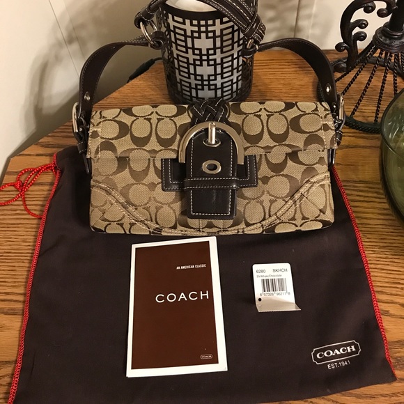 Coach Handbags - ✨⭐️Offers?!⭐️✨ COACH Signature S Flap Shoulder bag