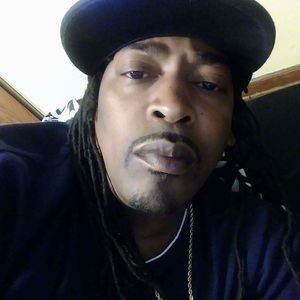 Meet your Posher, Lorrence