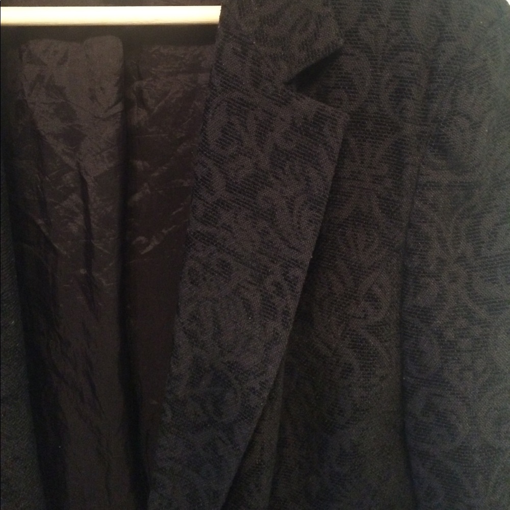 SOLD Floral damask black blazer
