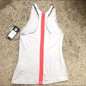 🚫SOLD LOCALLY🚫Under Armor activewear tank
