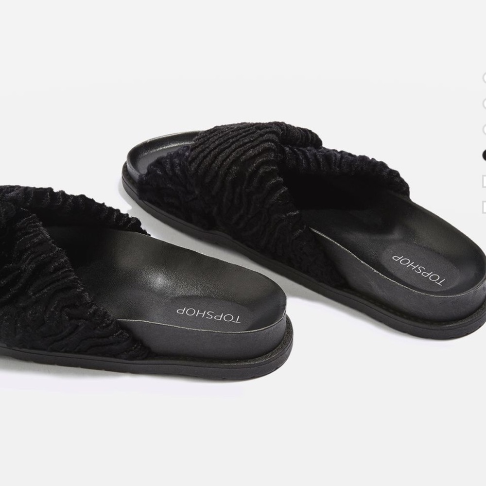 Black Topshop Slides 😍 - Picture 3 of 5