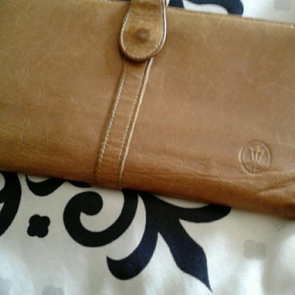 Ladies  wallets  (4) - Picture 3 of 8