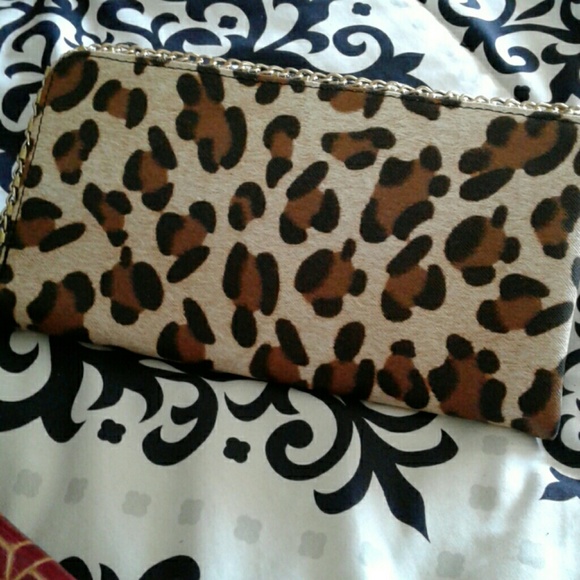 Ladies  wallets  (4) - Picture 5 of 8