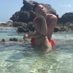 Meet your Posher, Wes