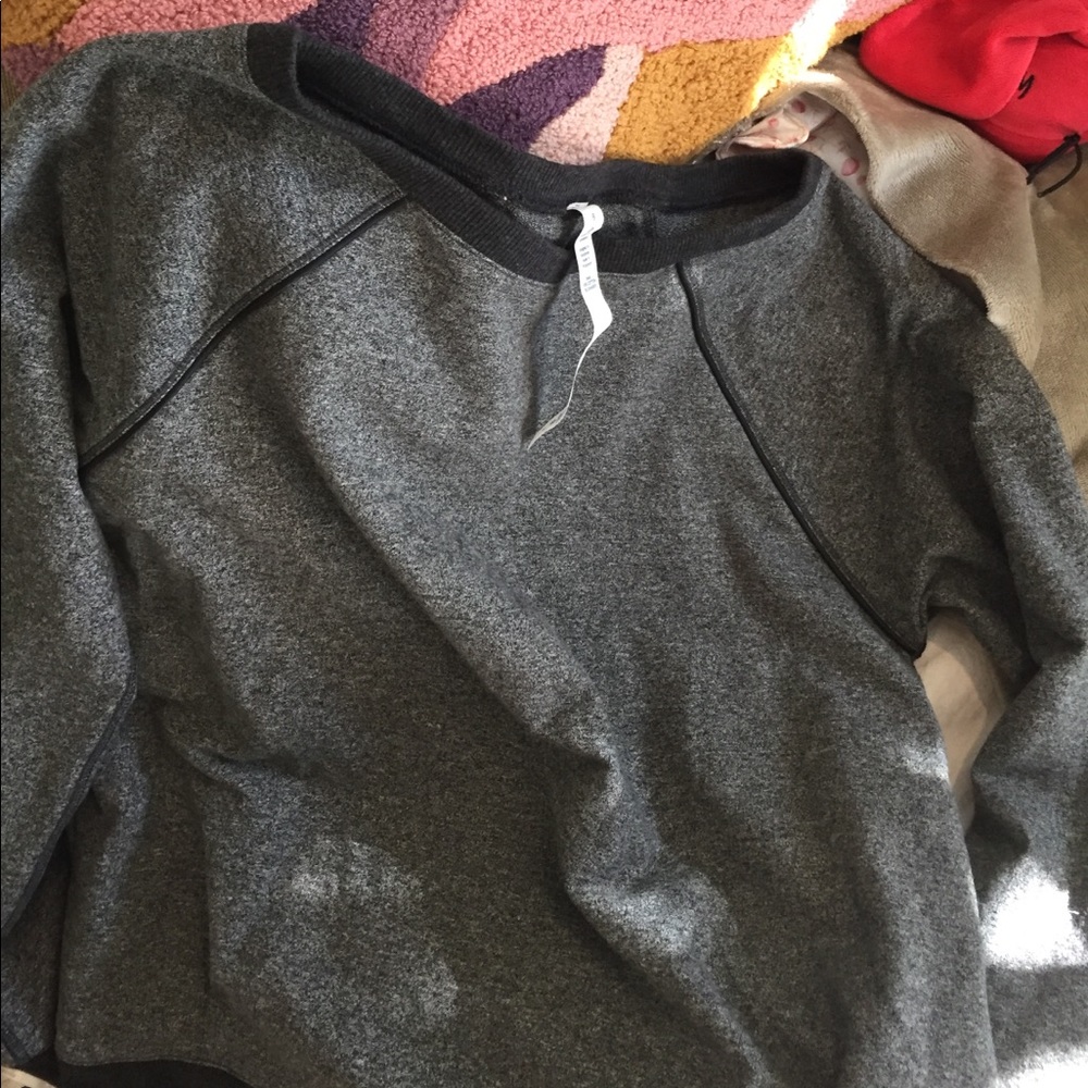 Lululemon pullover