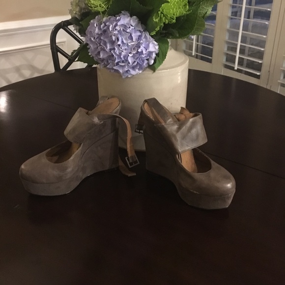 Michael Antonio Studio Ankle Strap Wedges - Picture 1 of 1