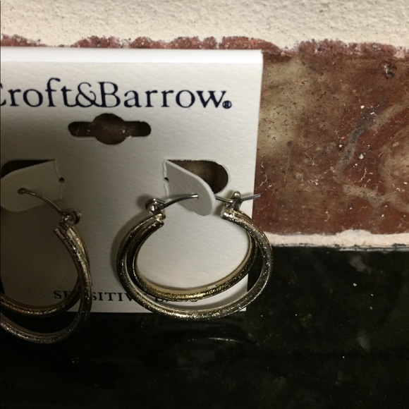 NWT Croft and Barrow - Double Hoop Earrings - Picture 5 of 7