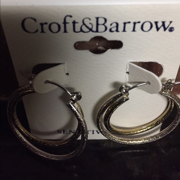 NWT Croft and Barrow - Double Hoop Earrings - Picture 6 of 7
