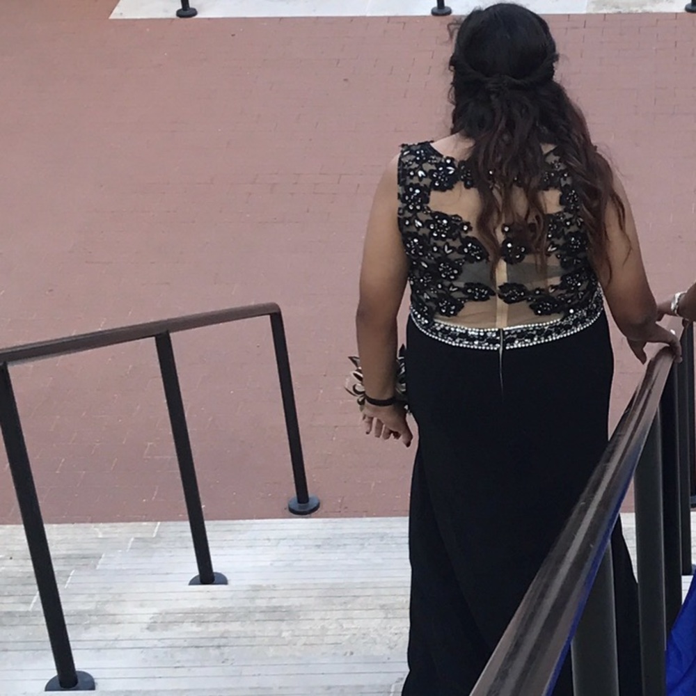 Prom Dress - Picture 8 of 8