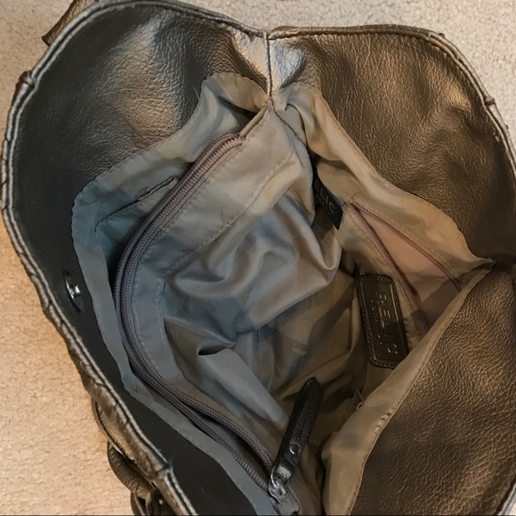 Like New Relic Brand Collection Grey Purse - Picture 3 of 4