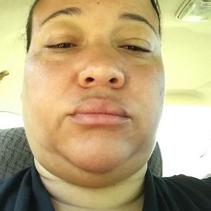 Meet your Posher, Carla