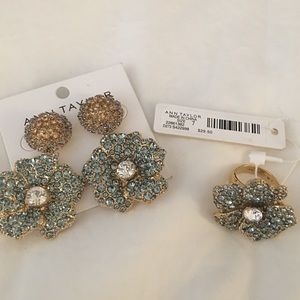 NWT Ann Taylor flower earrings and ring set 🌺