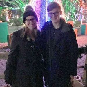 Meet your Posher, Skylar