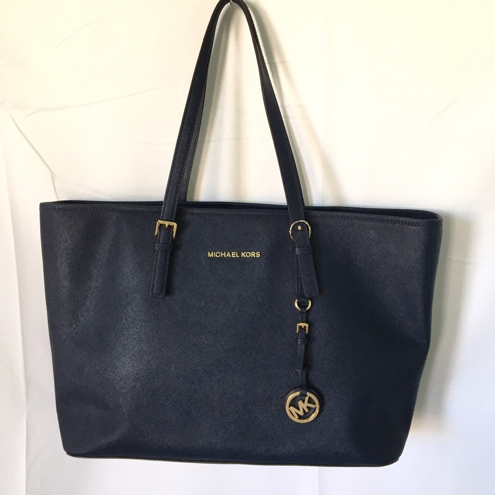 💕 Michael Kors Jet Set Travel Tote - Navy